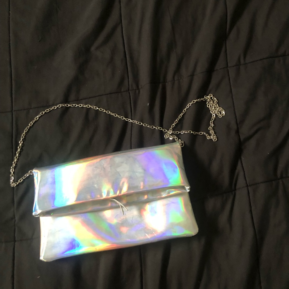 Holographic cross body